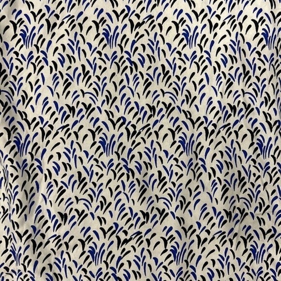 Lane Bryant V neck button down long sleeve blouse size 26/28 - Picture 4 of 9